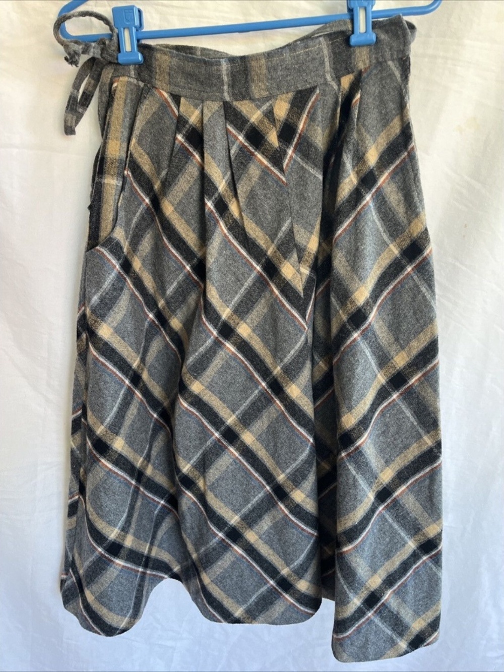 KAYO OF CALIFORNIA Vintage Size S Gray Black Plaid A Line Tie Skirt Pockets Wool